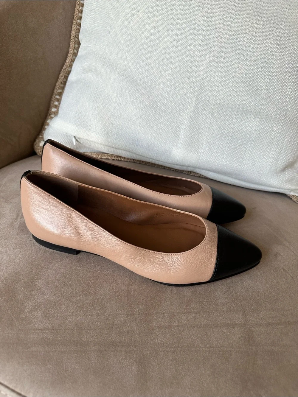 MARGAUX  THE POINTE FLATS